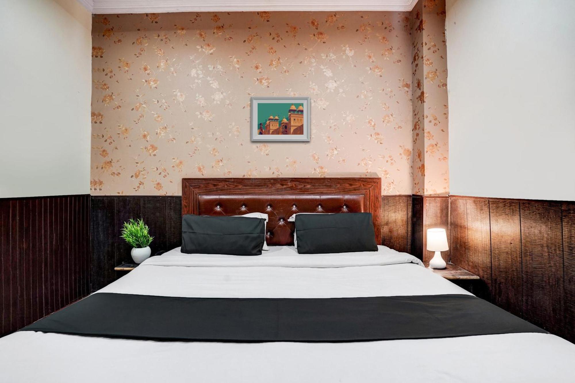 Super Hotel O Bg Hotel Faridábád Kültér fotó